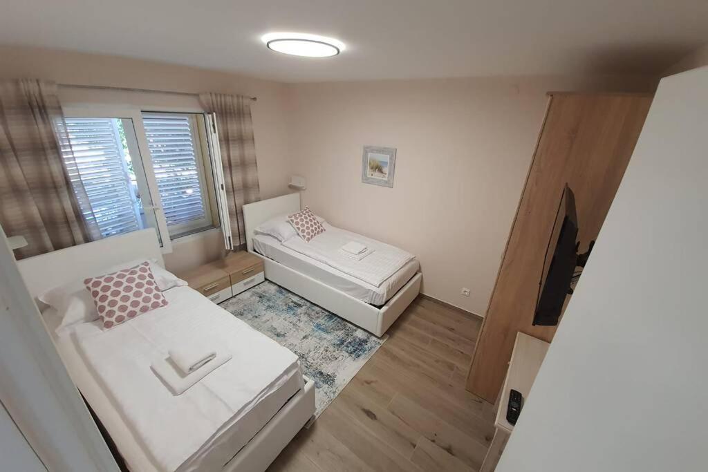 Apartment Punta Skala Villa Valentina Petrcane Esterno foto