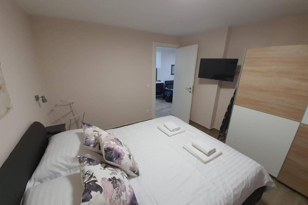Apartment Punta Skala Villa Valentina Petrcane Esterno foto
